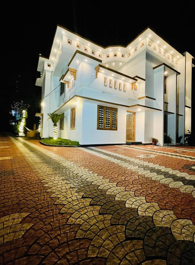 Appartement Skylounge Residency à Thiruvananthapuram Extérieur photo