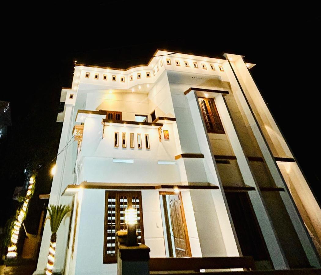 Appartement Skylounge Residency à Thiruvananthapuram Extérieur photo