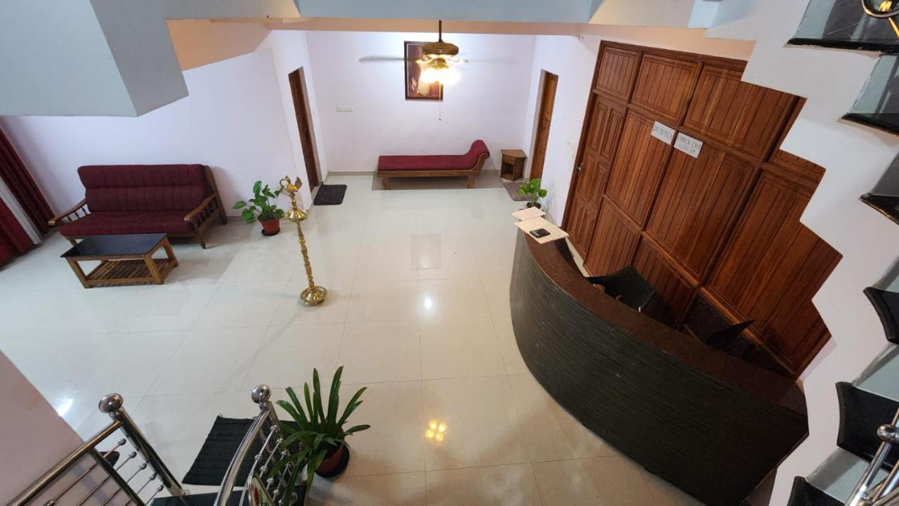 Appartement Skylounge Residency à Thiruvananthapuram Extérieur photo