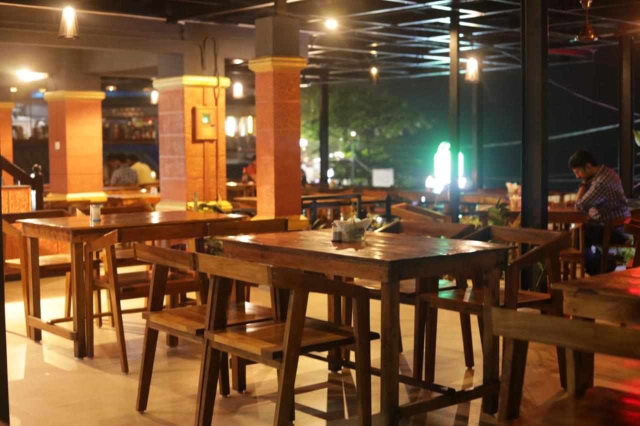 Appartement Skylounge Residency à Thiruvananthapuram Extérieur photo