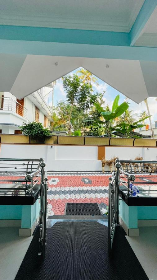 Appartement Skylounge Residency à Thiruvananthapuram Extérieur photo