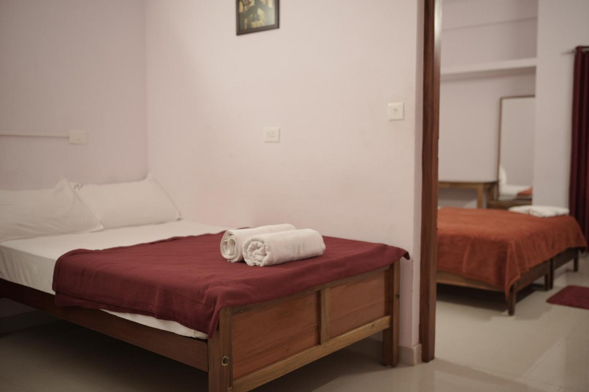 Appartement Skylounge Residency à Thiruvananthapuram Extérieur photo