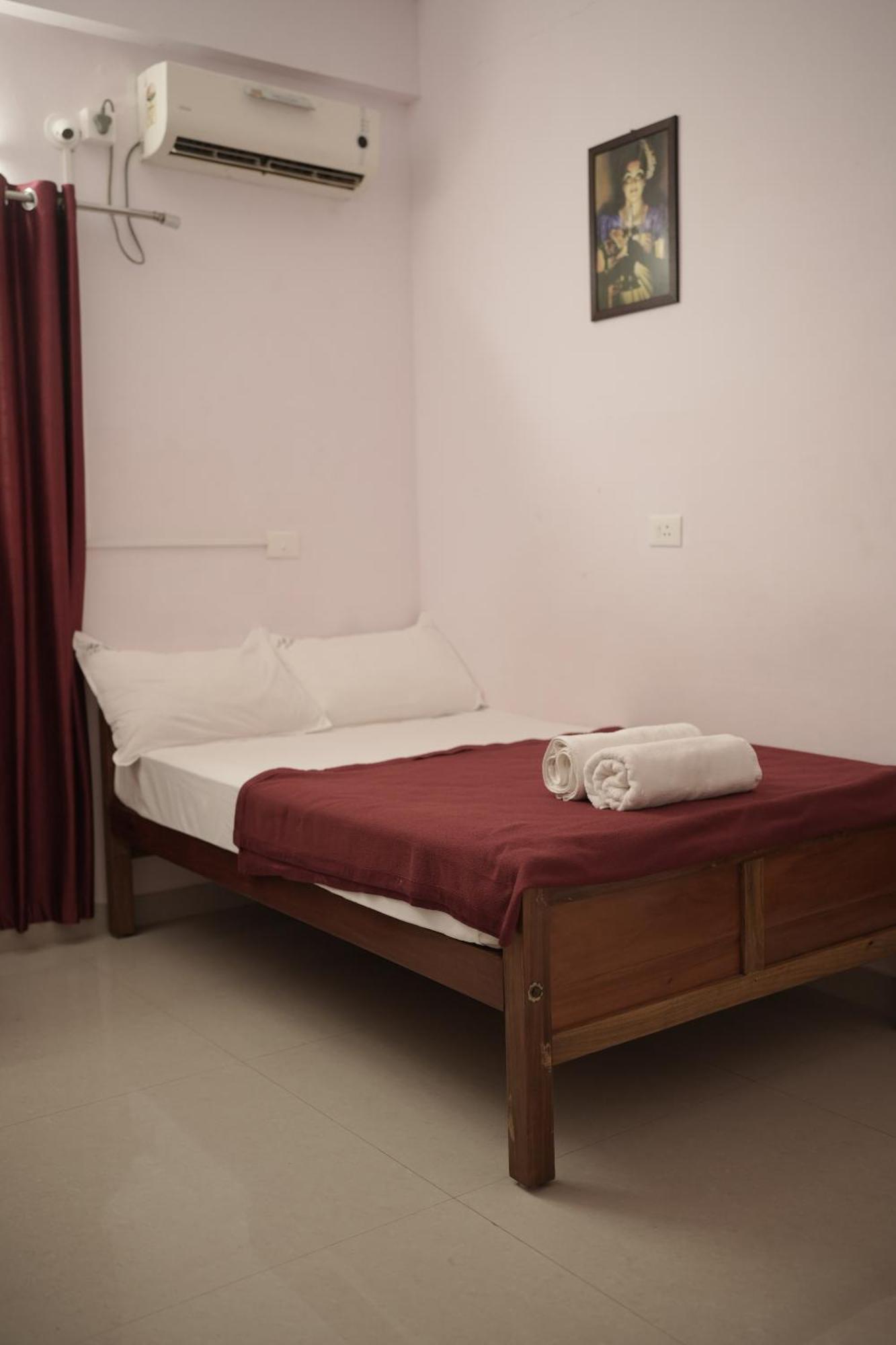 Appartement Skylounge Residency à Thiruvananthapuram Extérieur photo