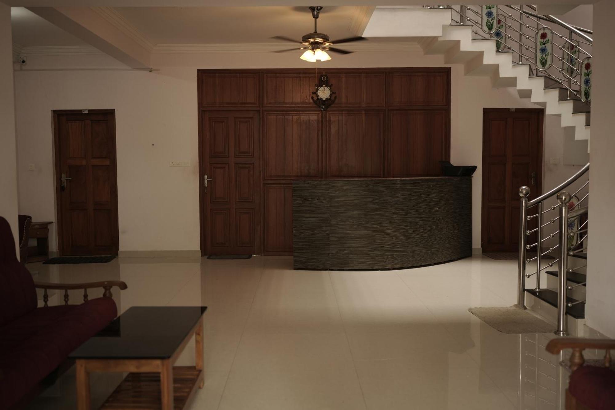 Appartement Skylounge Residency à Thiruvananthapuram Extérieur photo