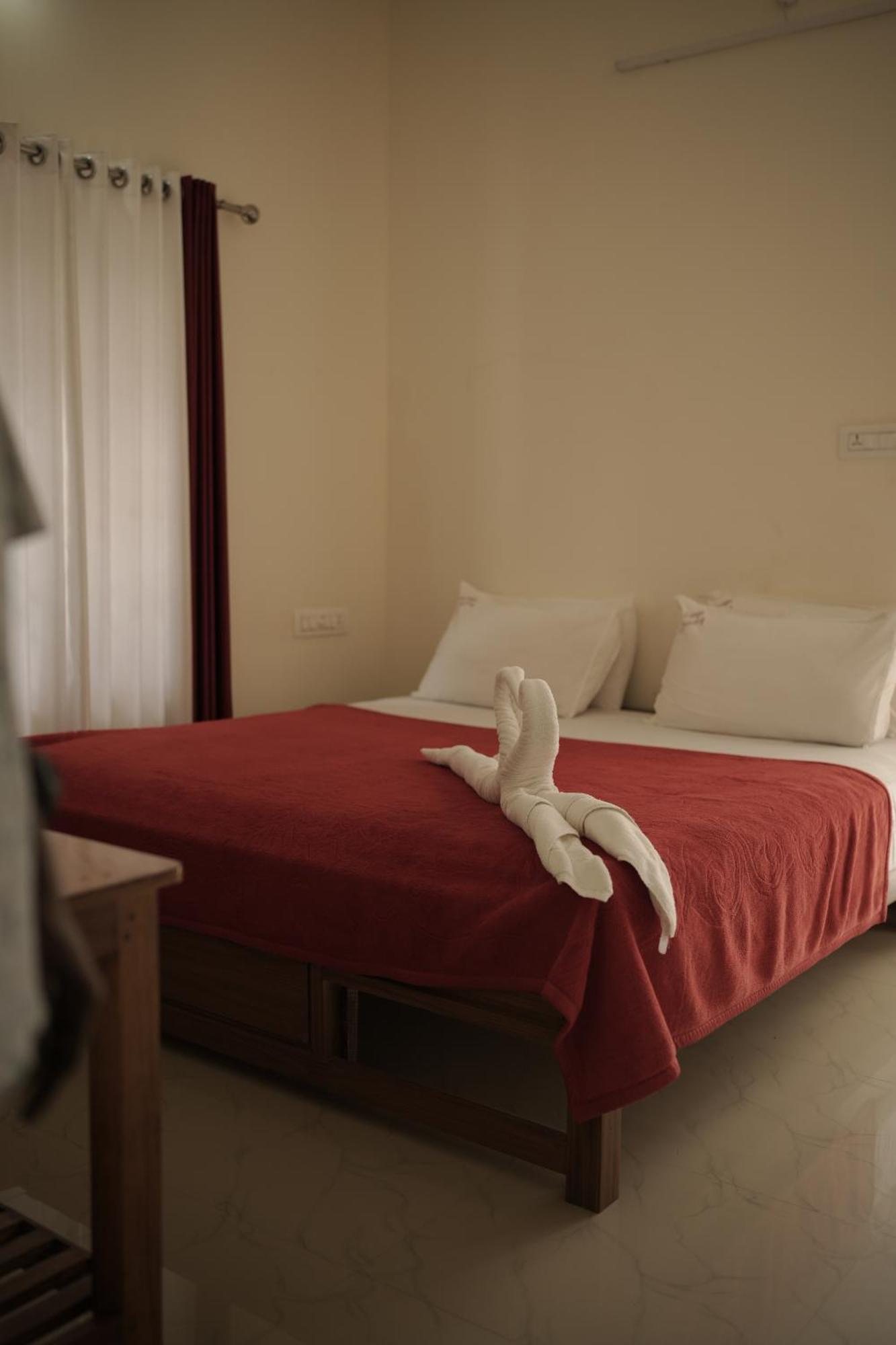 Appartement Skylounge Residency à Thiruvananthapuram Extérieur photo
