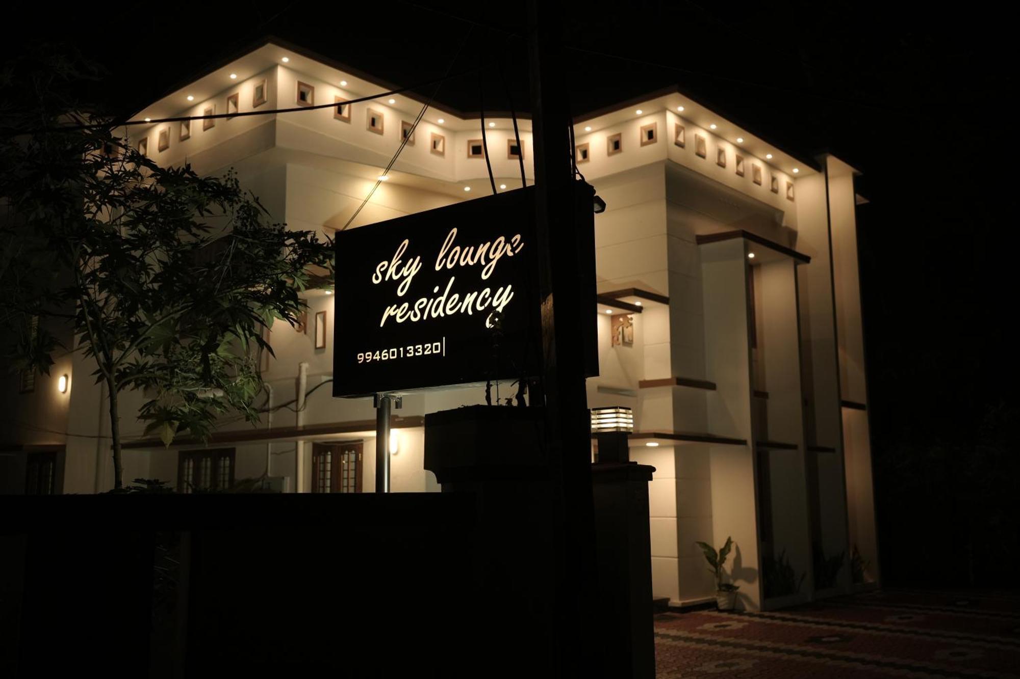 Appartement Skylounge Residency à Thiruvananthapuram Extérieur photo